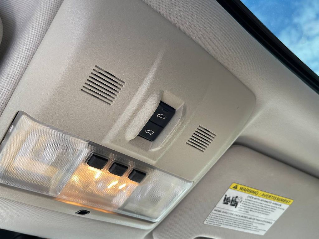 2013 Land Rover LR4 Image 61