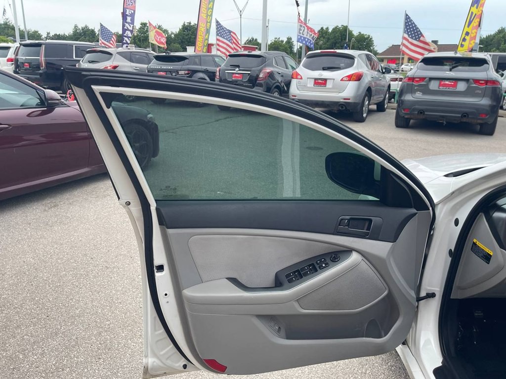 2013 Kia Optima Image 8