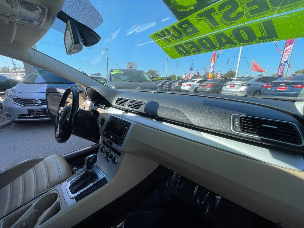 2014 Volkswagen CC Image 22