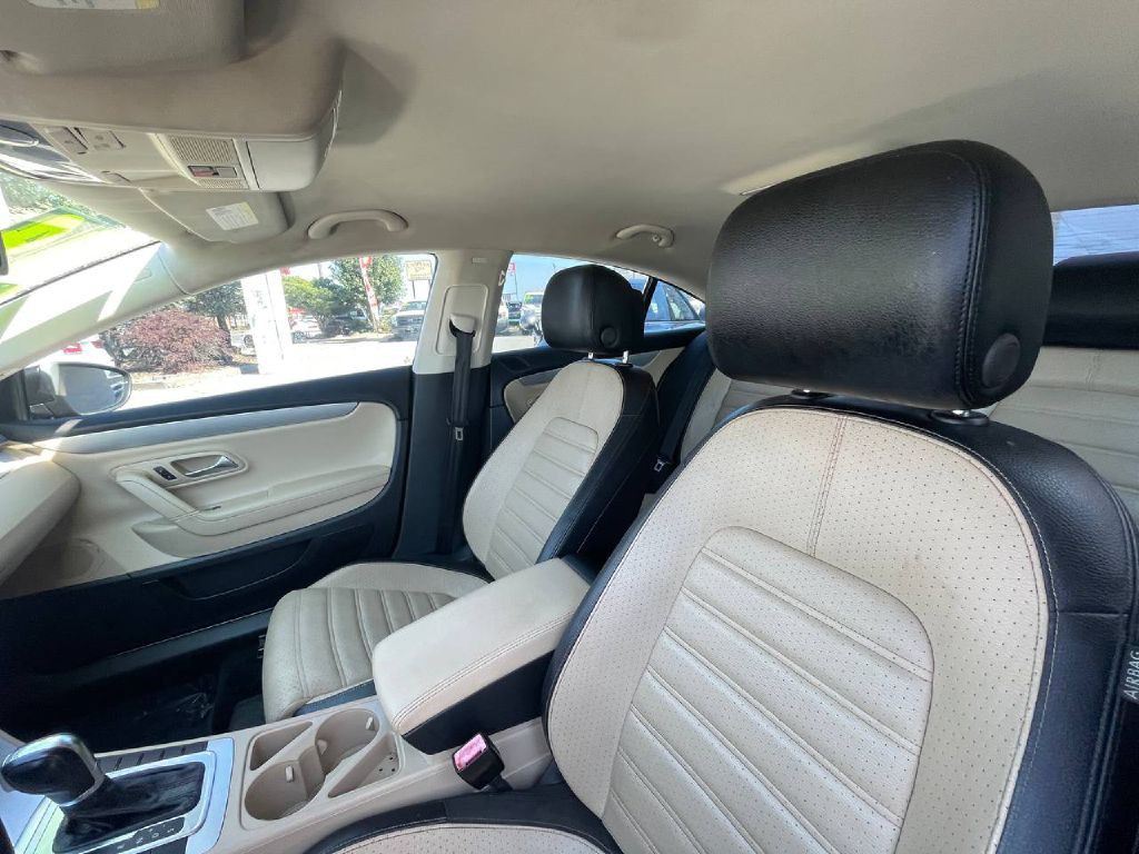 2014 Volkswagen CC Image 25