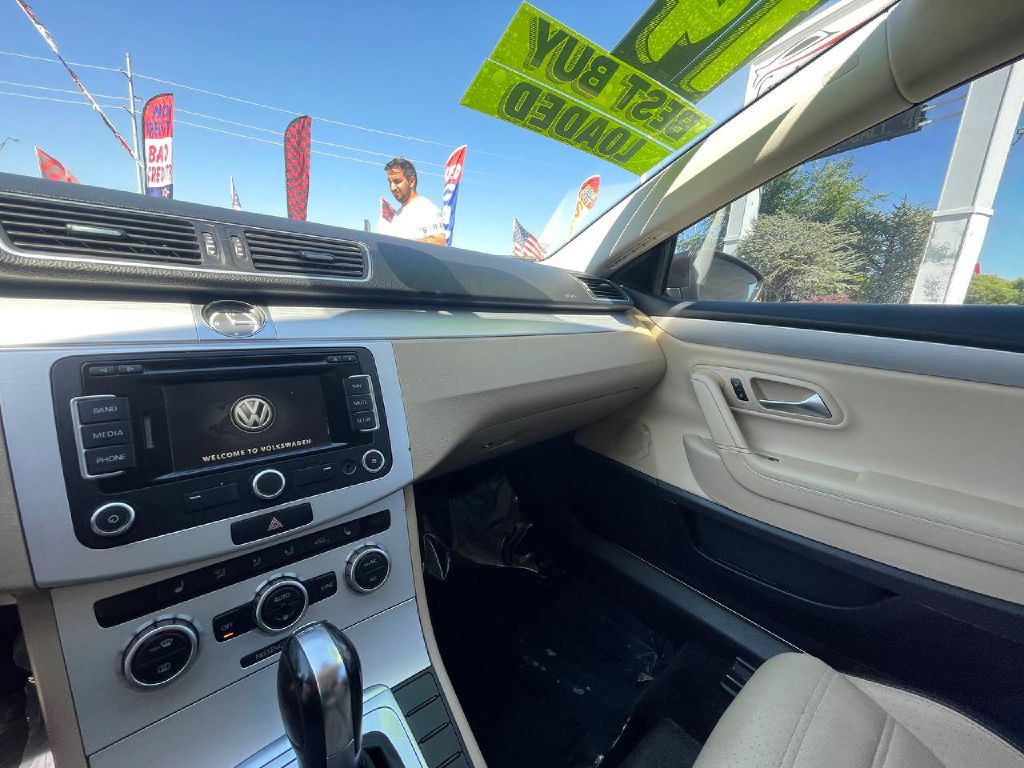 2014 Volkswagen CC Image 26