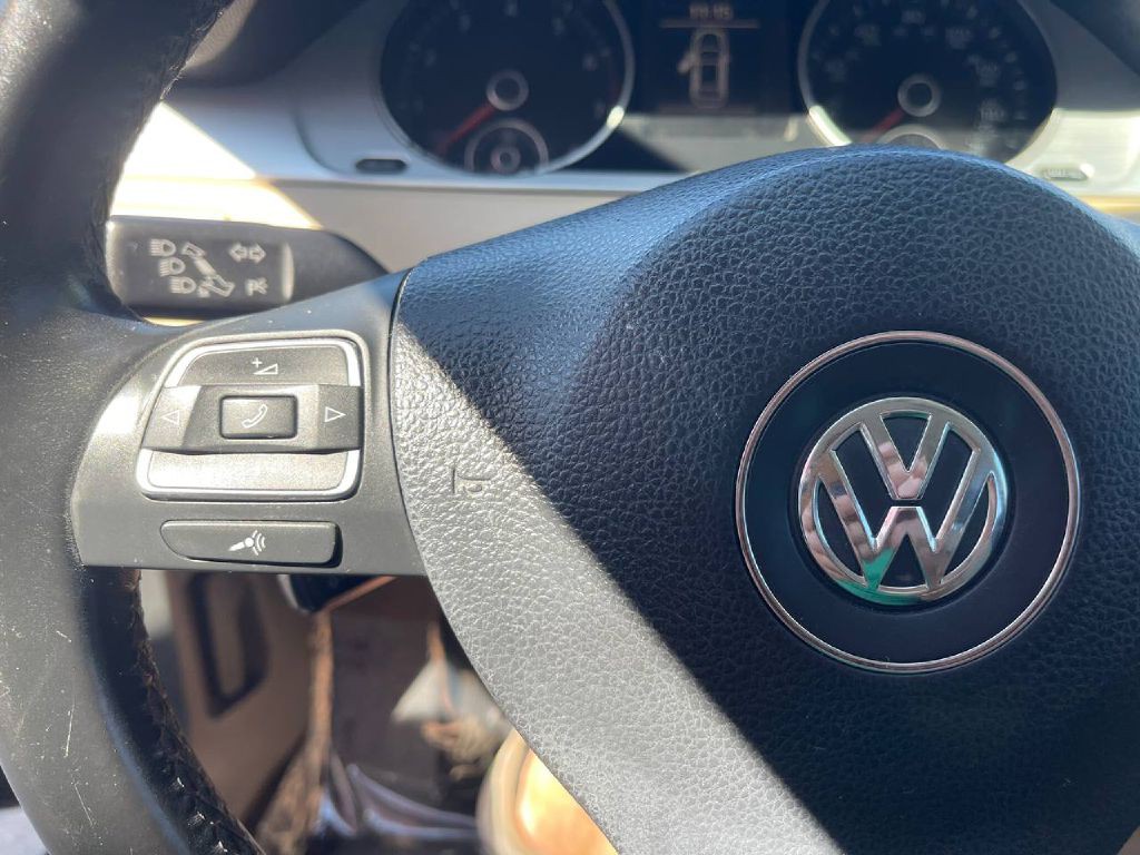 2014 Volkswagen CC Image 28