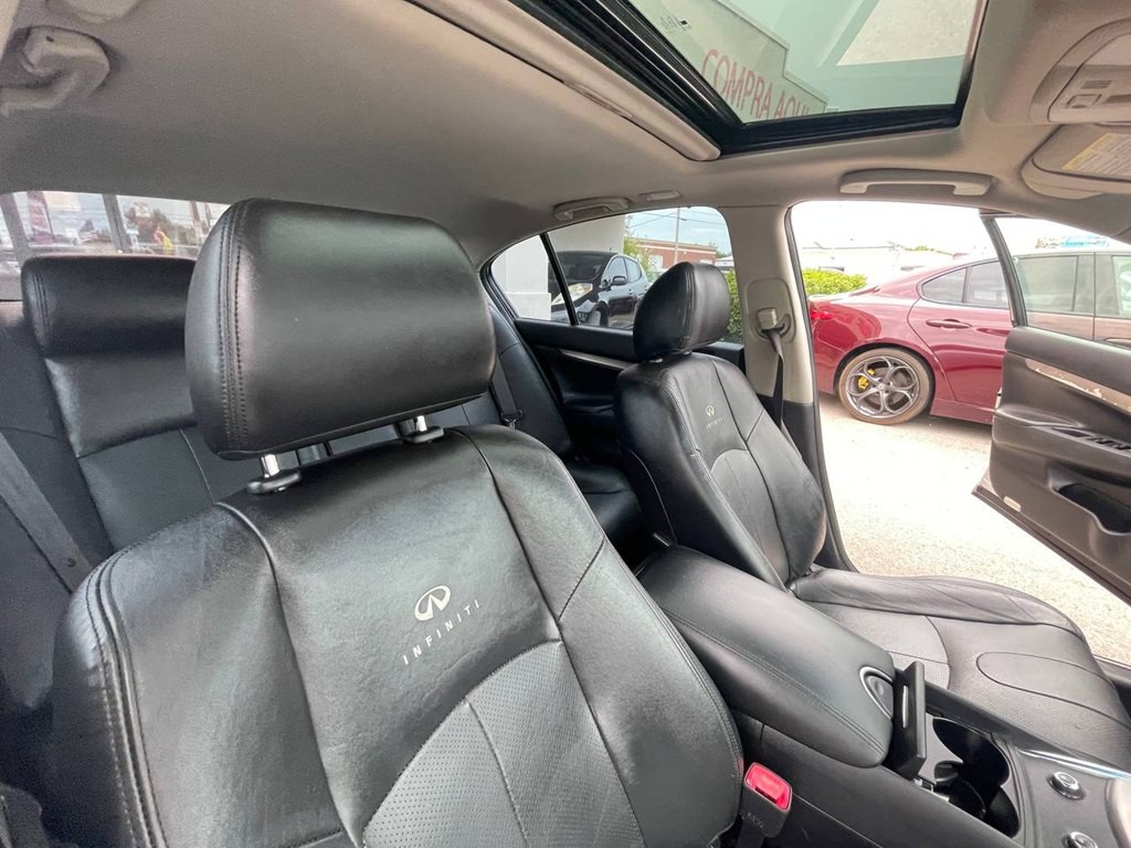 2011 INFINITI G37 Image 19