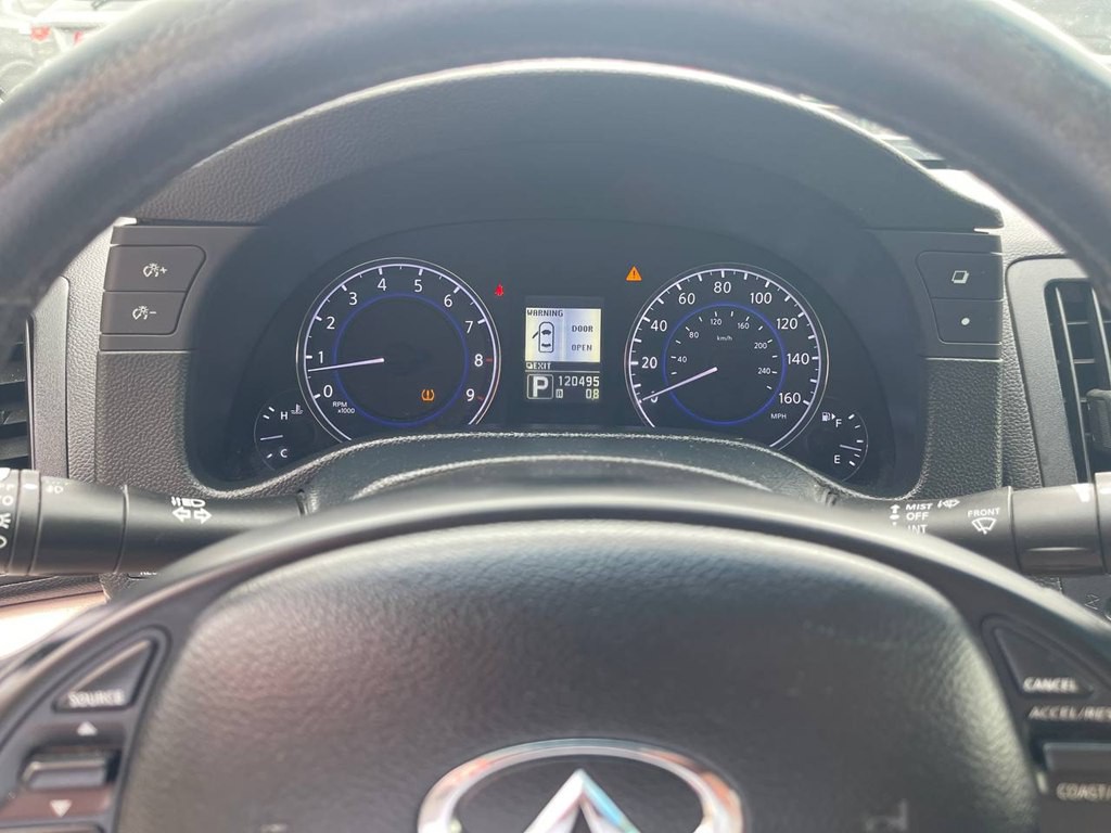 2011 INFINITI G37 Image 26