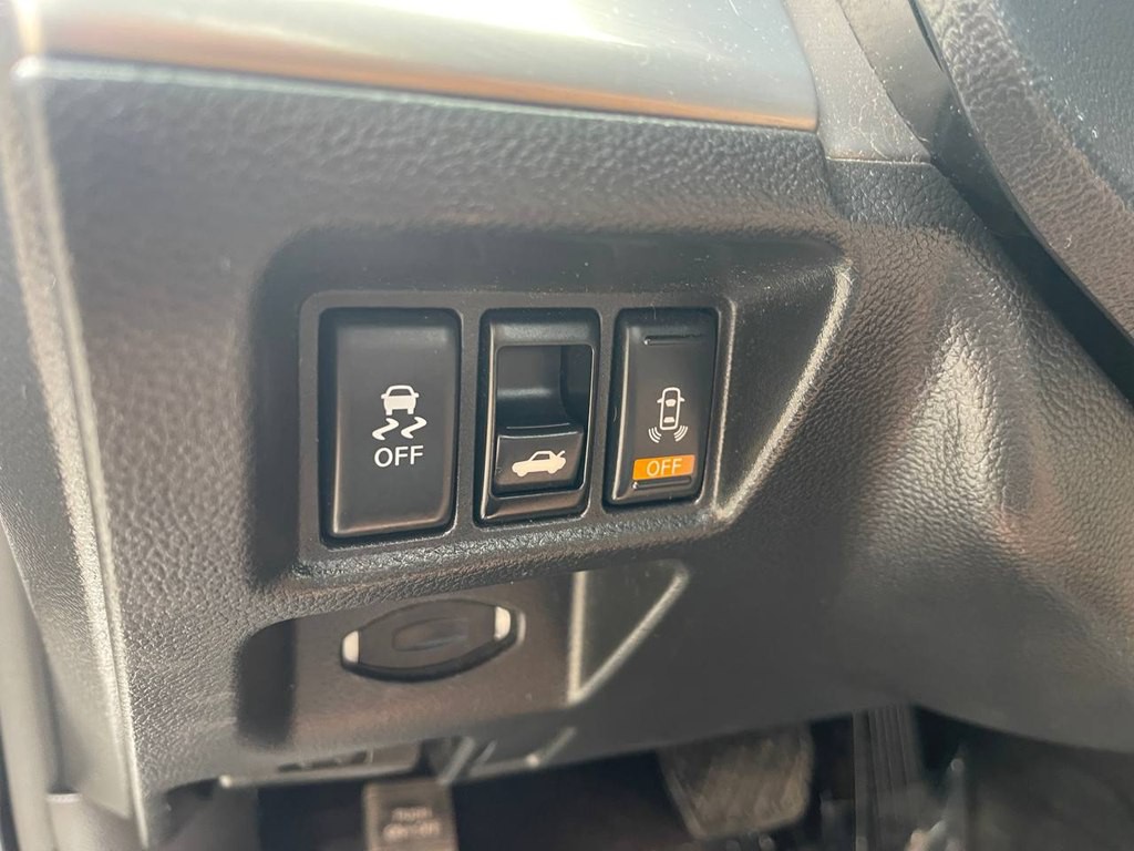 2011 INFINITI G37 Image 30