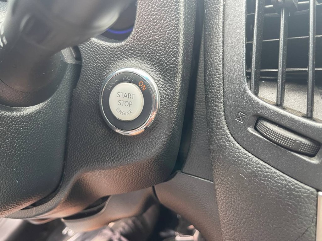 2011 INFINITI G37 Image 35