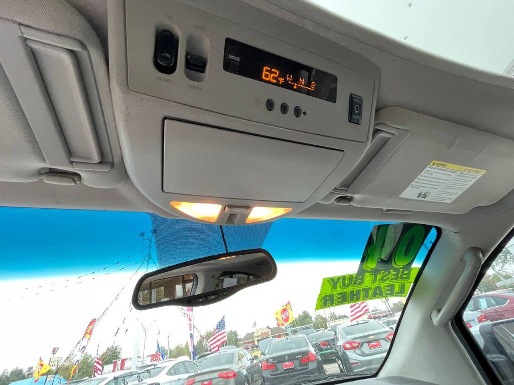 2004 INFINITI QX56 Image 44