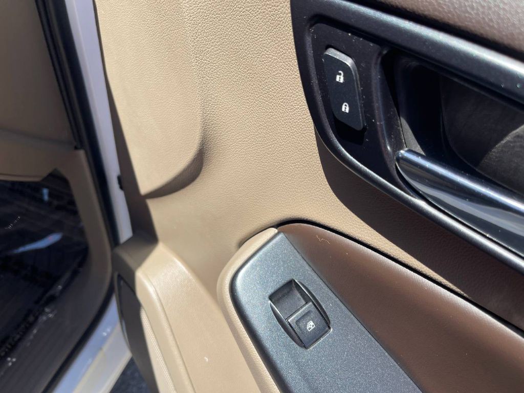 2015 Chevrolet Tahoe Image 29
