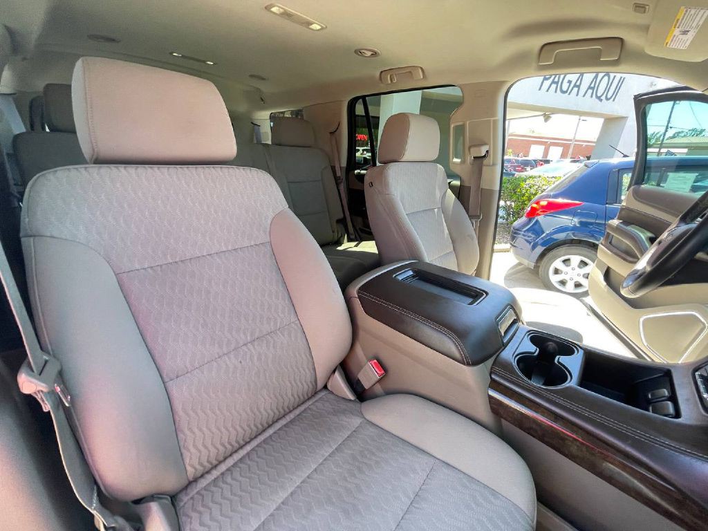 2015 Chevrolet Tahoe Image 32