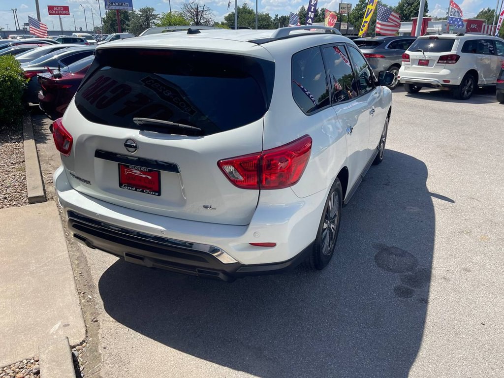 2017 Nissan Pathfinder Image 5