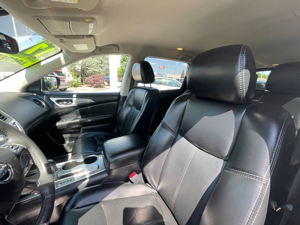 2017 Nissan Pathfinder Image 31