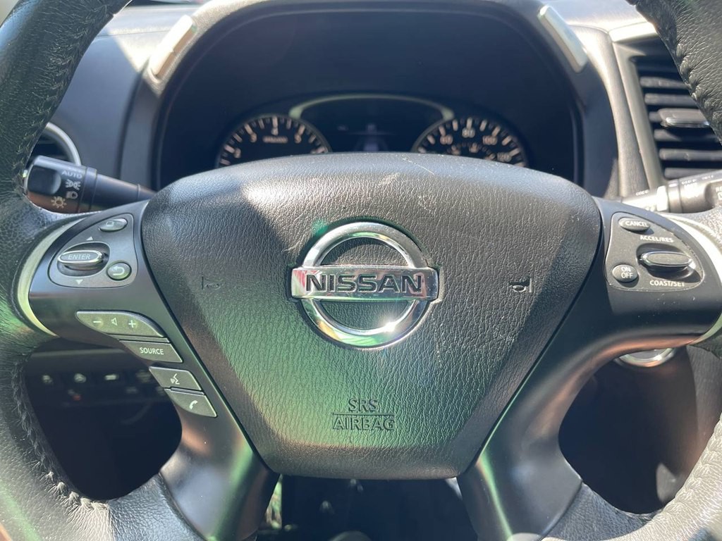 2017 Nissan Pathfinder Image 33