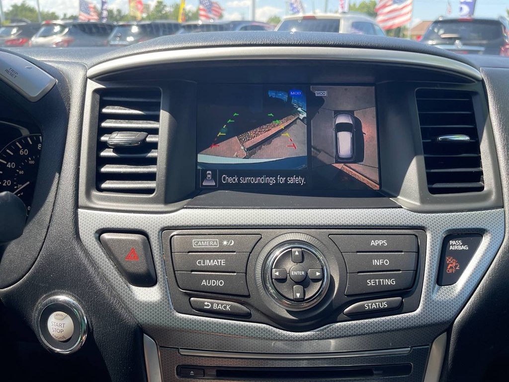 2017 Nissan Pathfinder Image 40