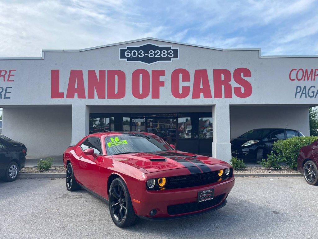 2016 Dodge Challenger Image 3