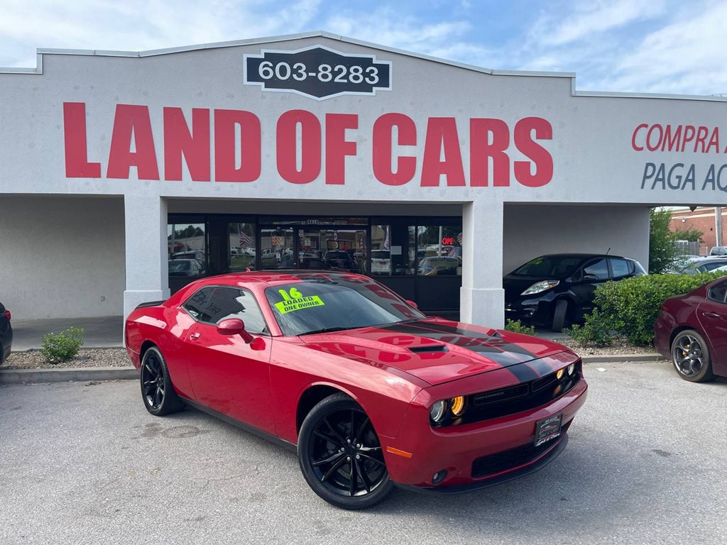 2016 Dodge Challenger Image 37