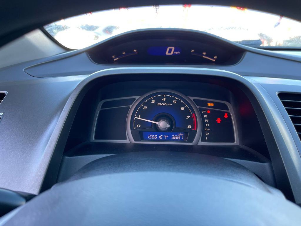 2011 Honda Civic Image 16