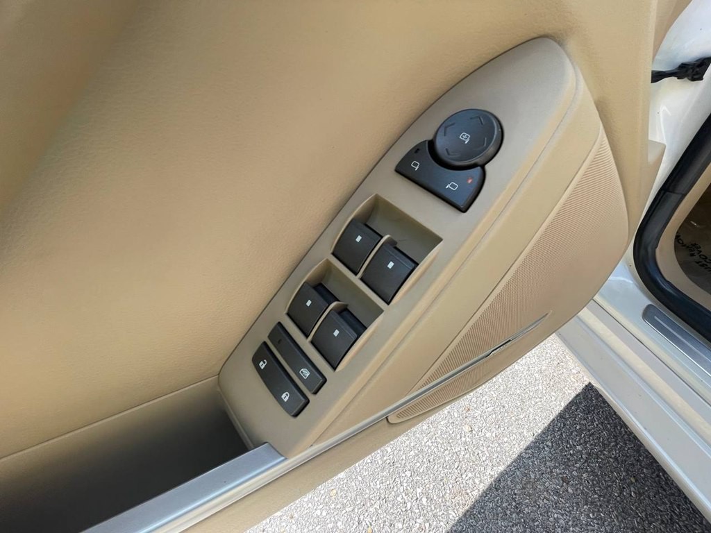 2008 Cadillac CTS Image 23