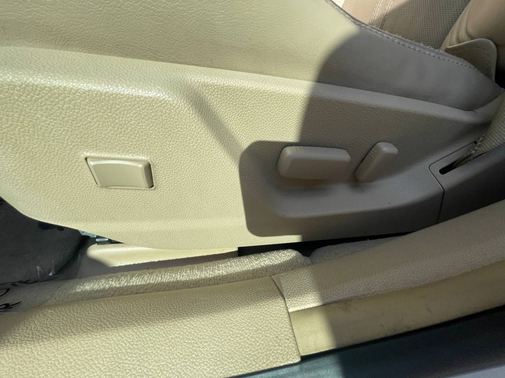 2008 Cadillac CTS Image 25