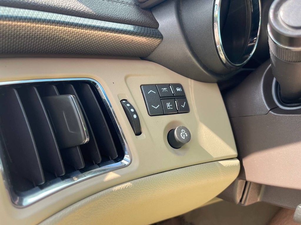 2008 Cadillac CTS Image 32