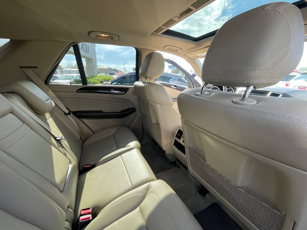 2015 Mercedes-Benz M-Class Image 22