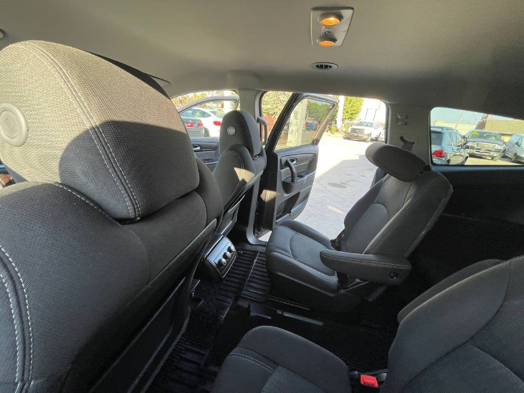 2016 Chevrolet Traverse Image 14