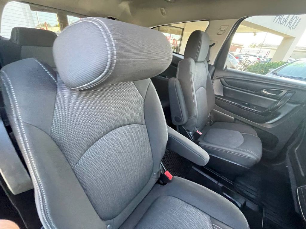 2016 Chevrolet Traverse Image 17