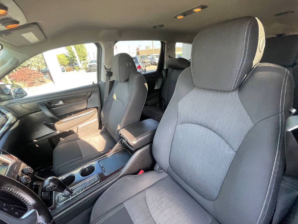 2016 Chevrolet Traverse Image 28