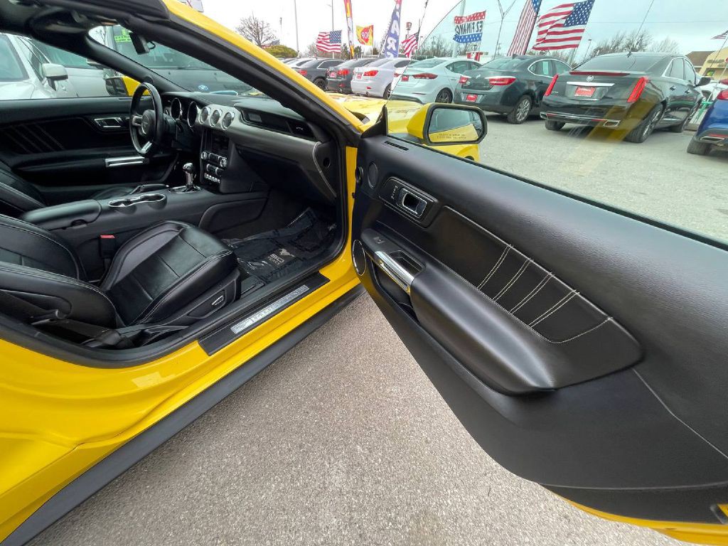 2015 Ford Mustang Image 7