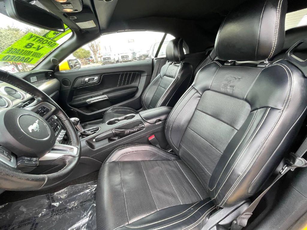 2015 Ford Mustang Image 24