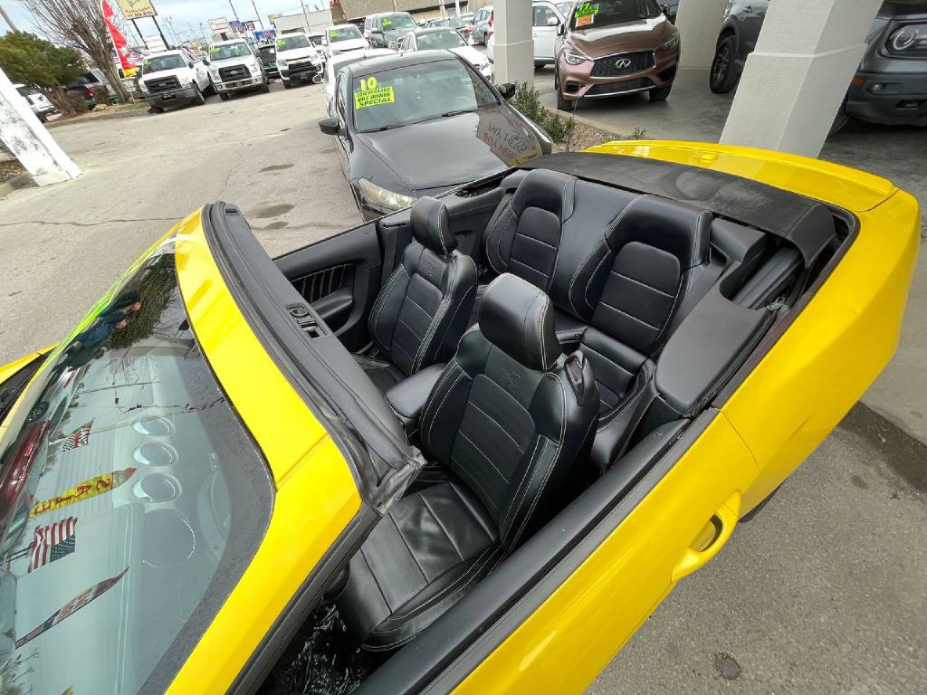 2015 Ford Mustang Image 26