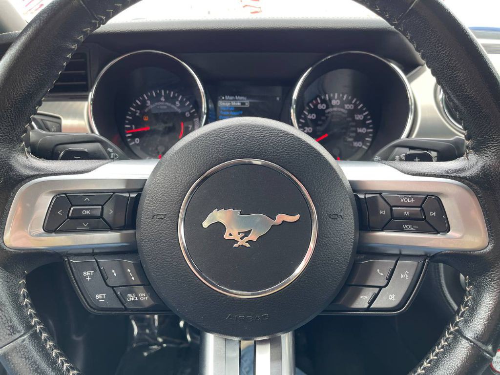 2015 Ford Mustang Image 28