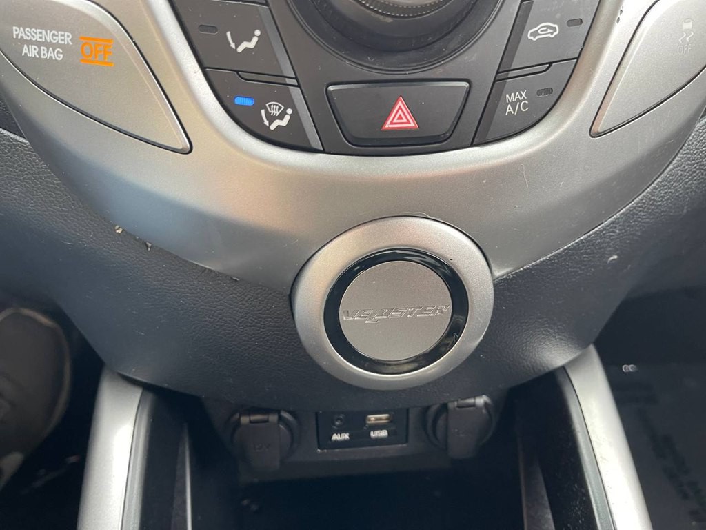 2016 Hyundai Veloster Image 27