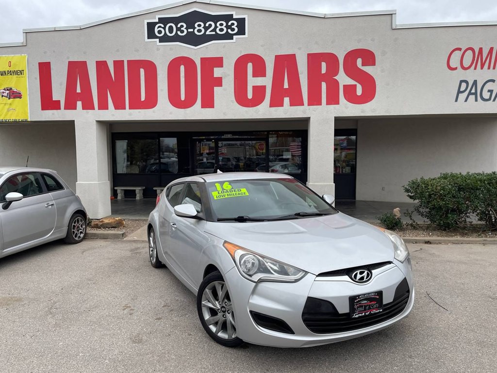 2016 Hyundai Veloster Image 31