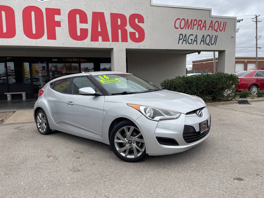 2016 Hyundai Veloster Image 33