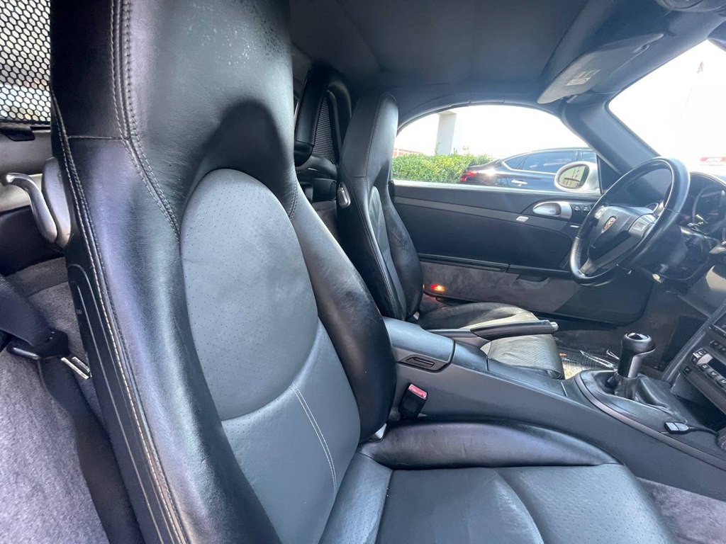 2005 Porsche Boxster Image 10