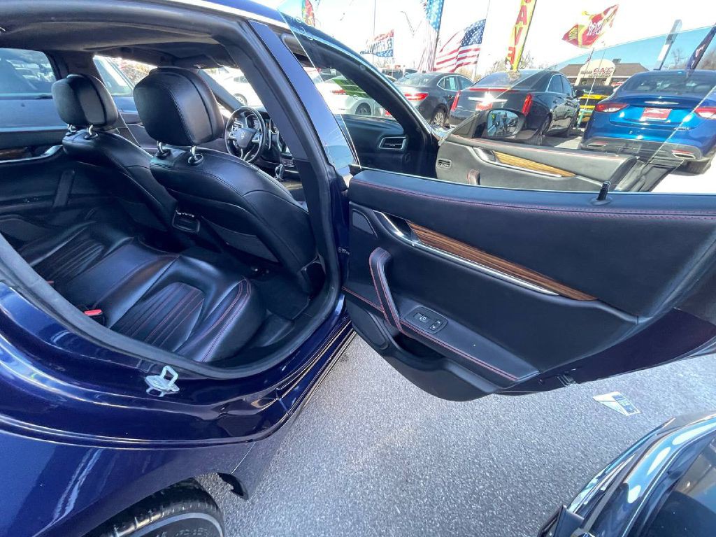 2017 Maserati Ghibli Image 15