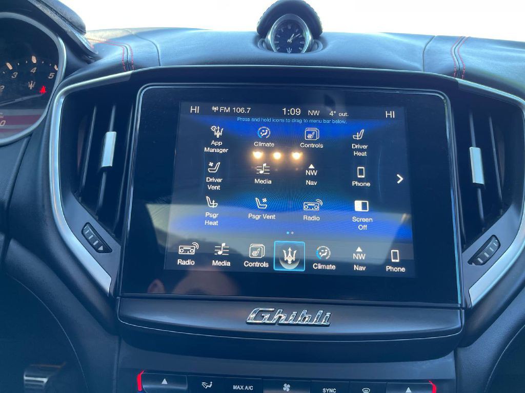 2017 Maserati Ghibli Image 39