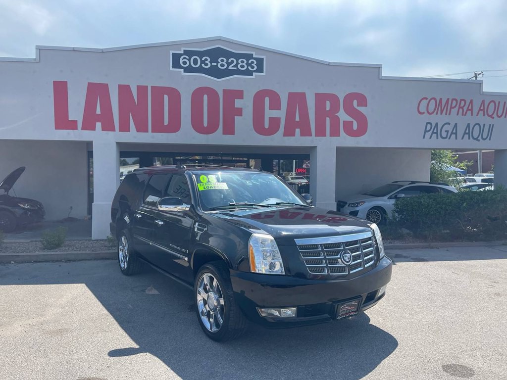 2008 Cadillac Escalade Image 2
