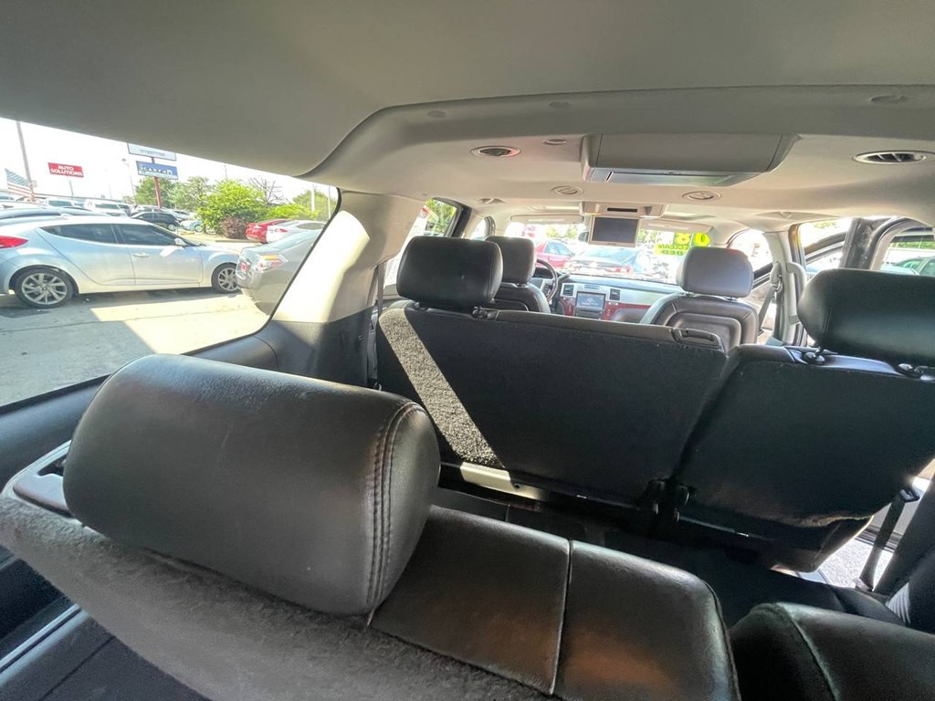 2008 Cadillac Escalade Image 13
