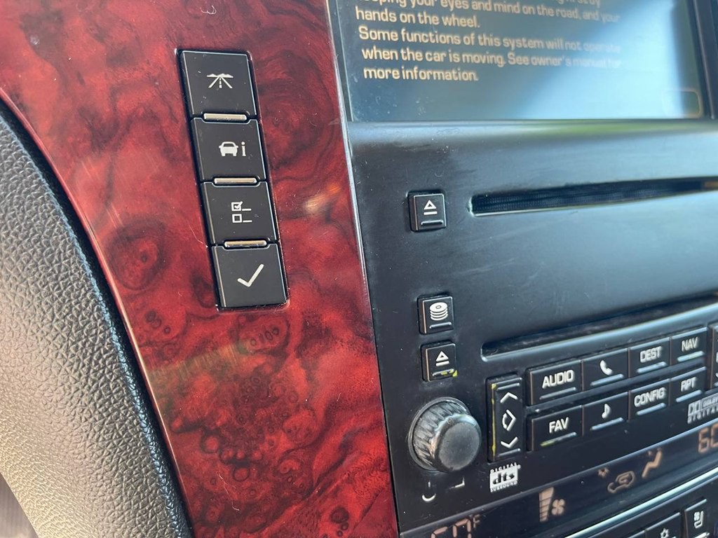 2008 Cadillac Escalade Image 48