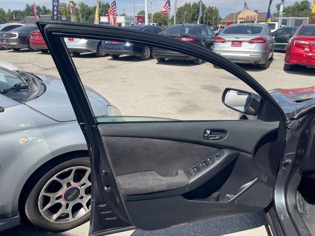 2012 Nissan Altima Image 6