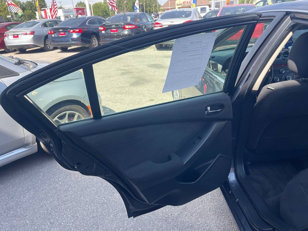 2012 Nissan Altima Image 7