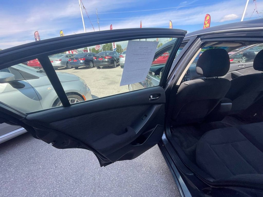 2012 Nissan Altima Image 10