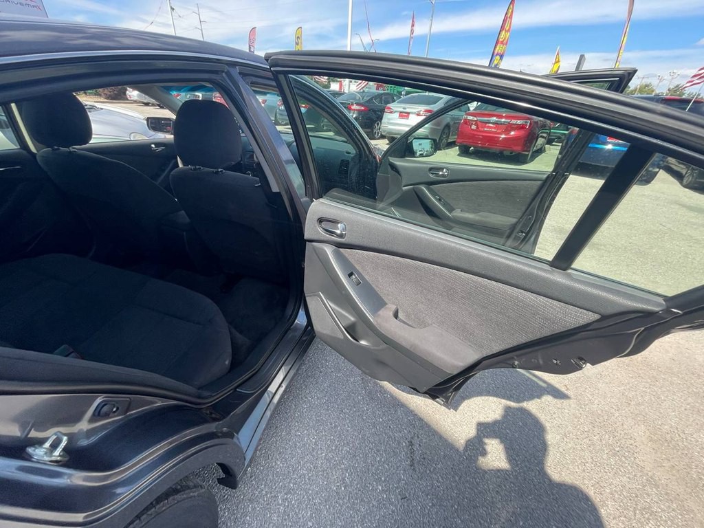 2012 Nissan Altima Image 12