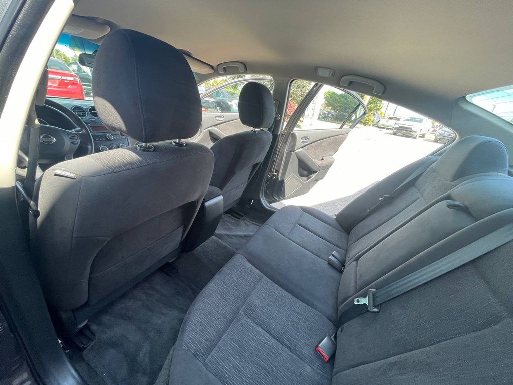 2012 Nissan Altima Image 13