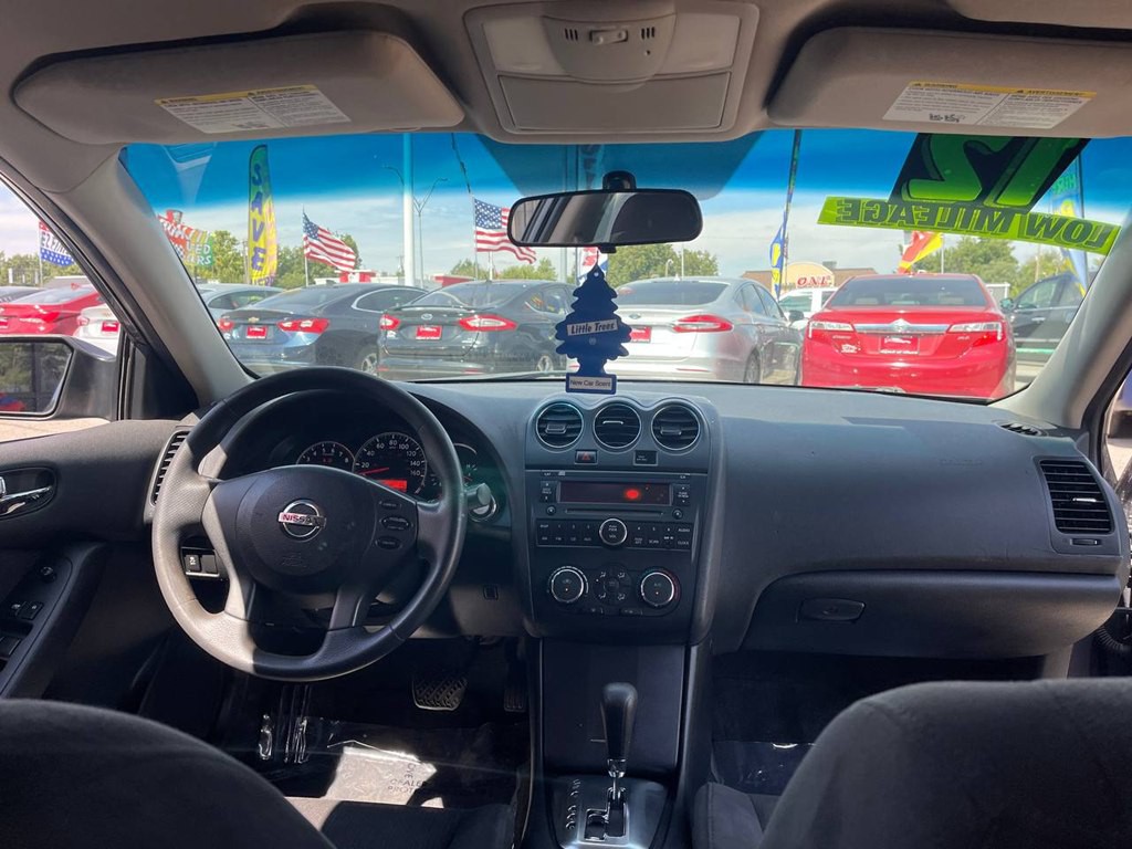 2012 Nissan Altima Image 18