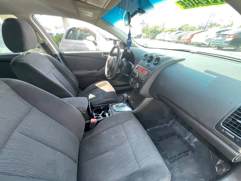 2012 Nissan Altima Image 19
