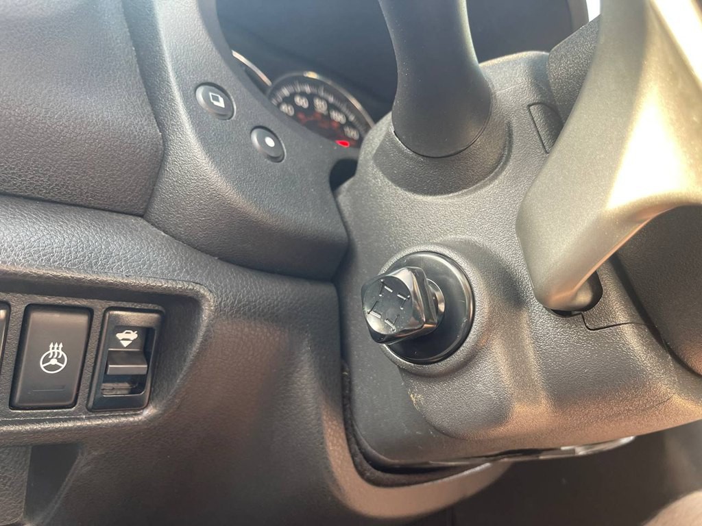 2012 Nissan Maxima Image 35