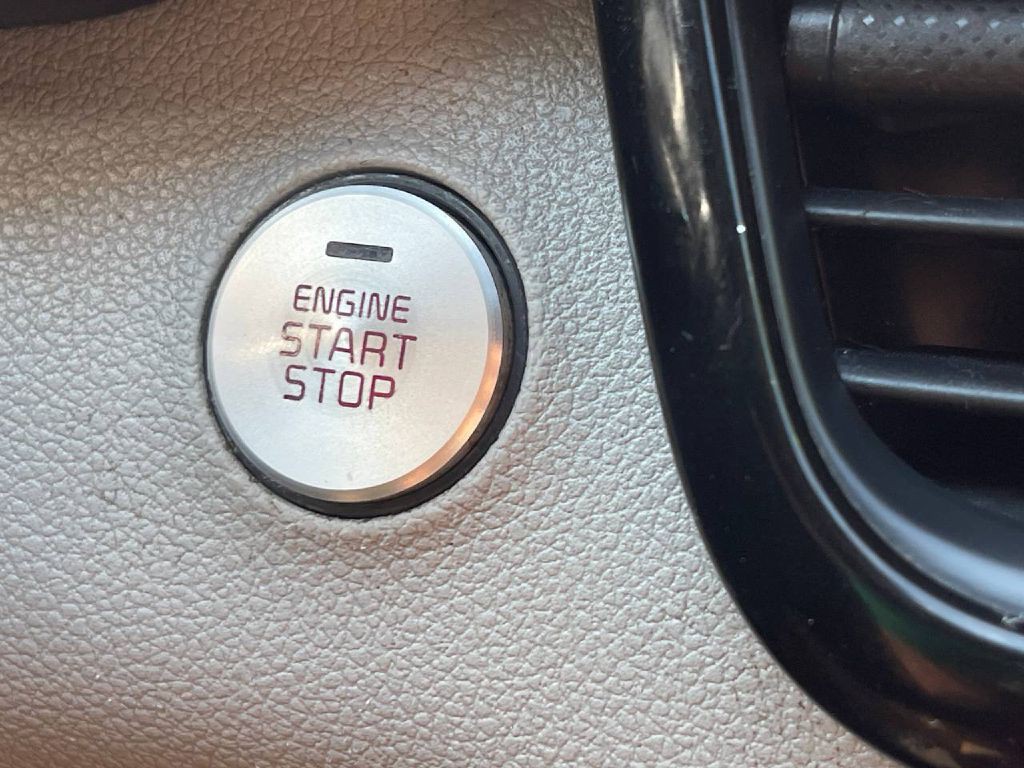 2016 Kia Optima Image 38