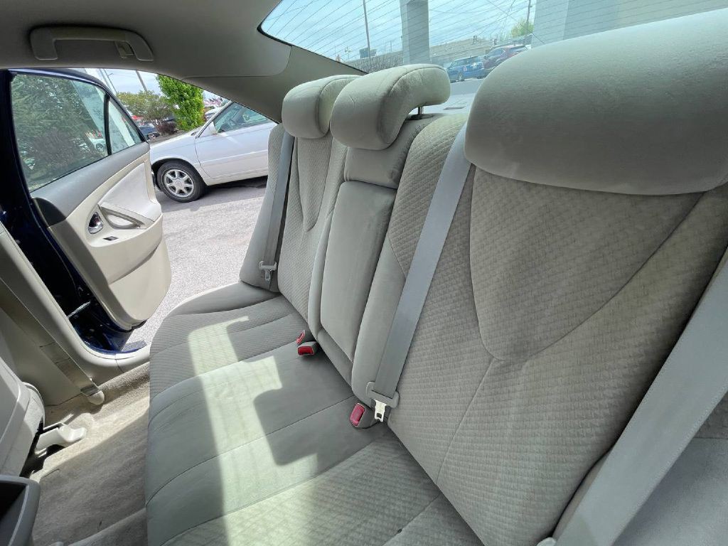2009 Toyota Camry Image 12